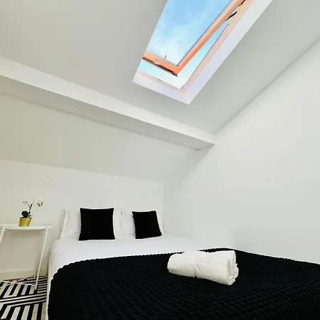 High Standard Flat Lisbon, Memorable 리스본