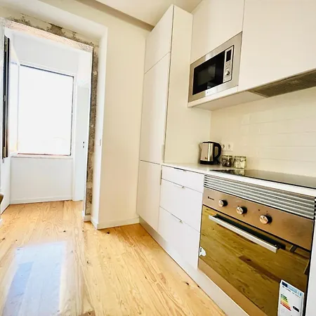 High Standard Flat Lisbon, Memorable * 리스본